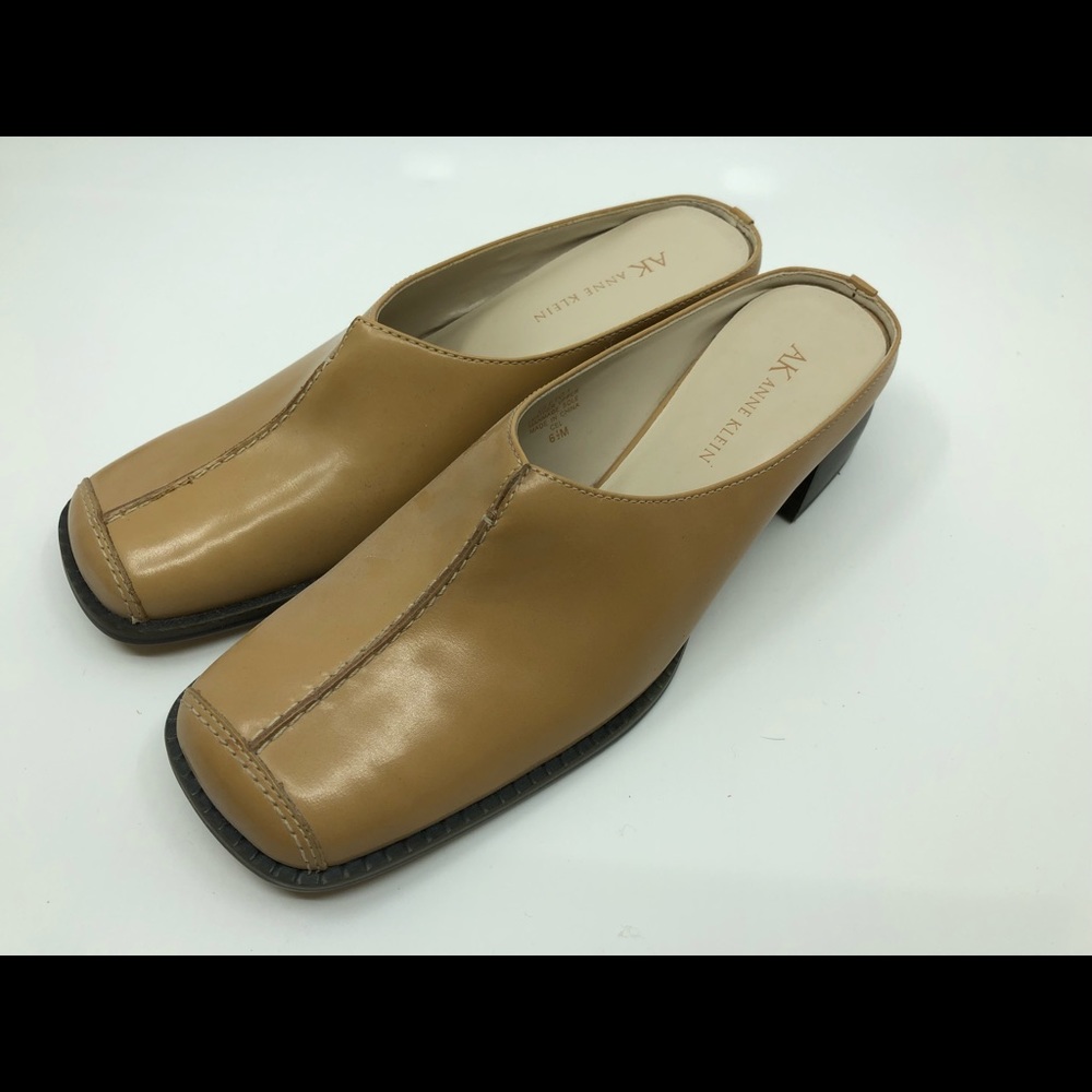 Anne Klein dress shoes